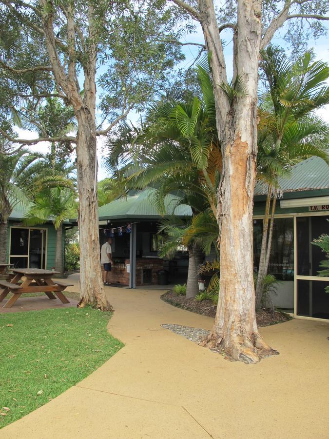 Melaleuca Caravan Park พอร์ตแมคควอรี ภายนอก รูปภาพ