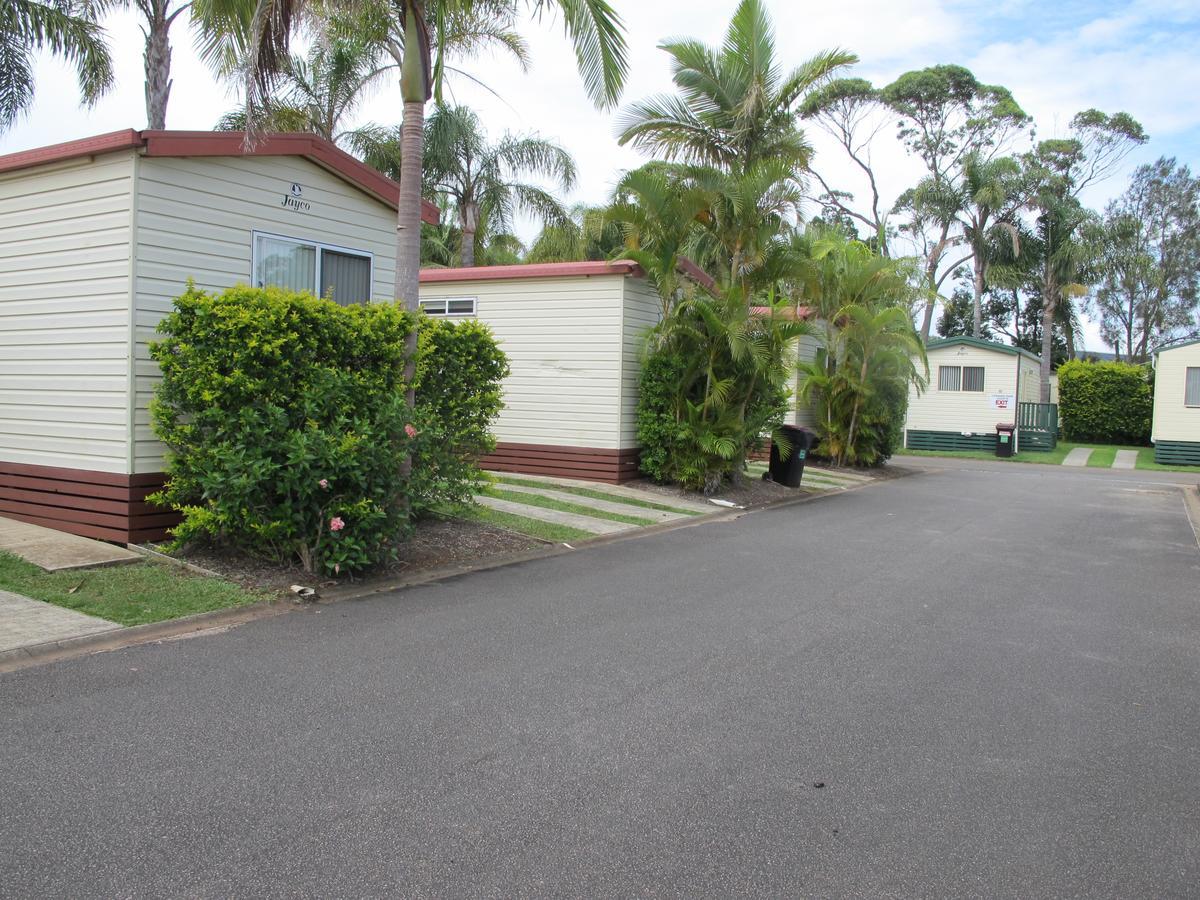 Melaleuca Caravan Park พอร์ตแมคควอรี ภายนอก รูปภาพ