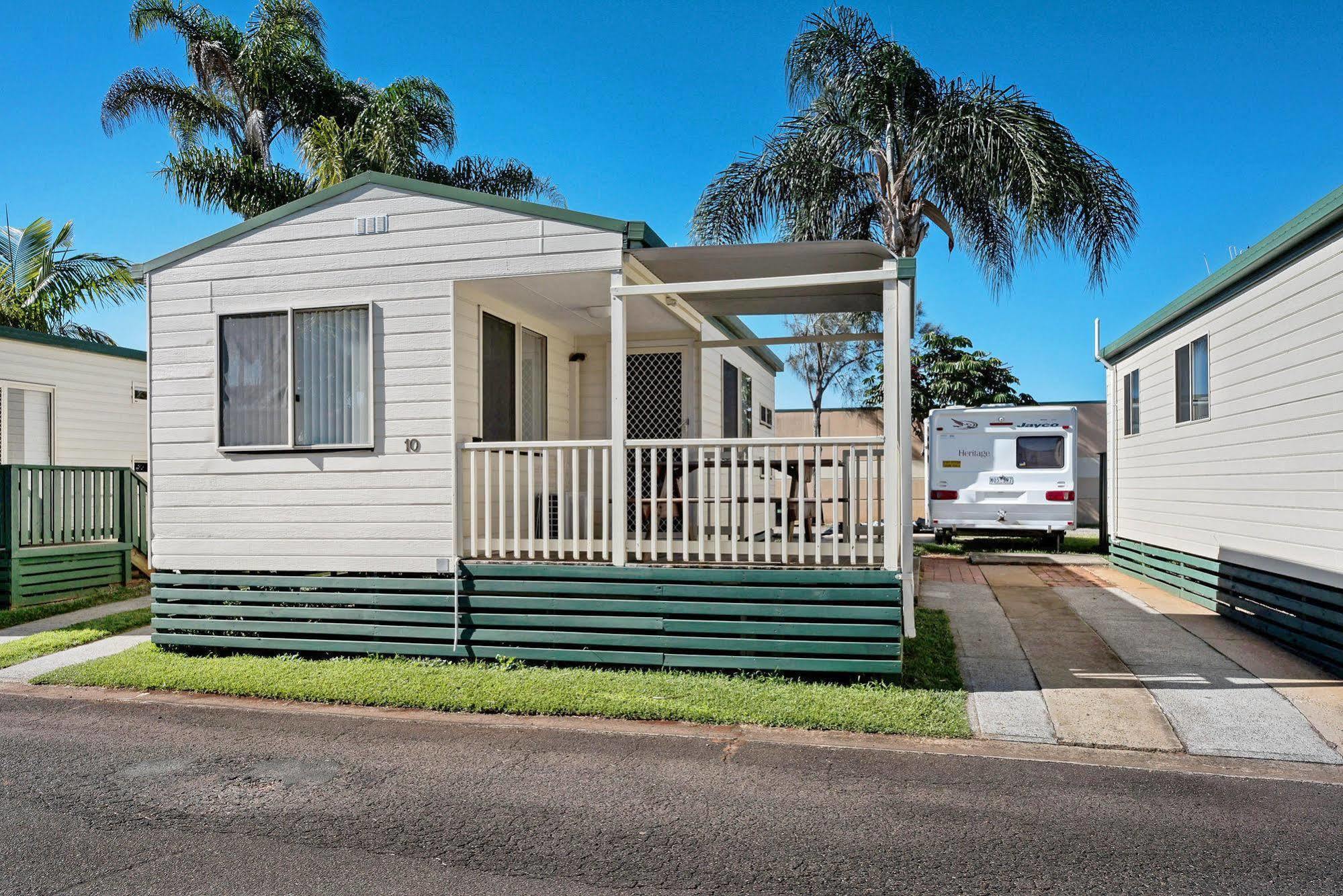 Melaleuca Caravan Park พอร์ตแมคควอรี ภายนอก รูปภาพ