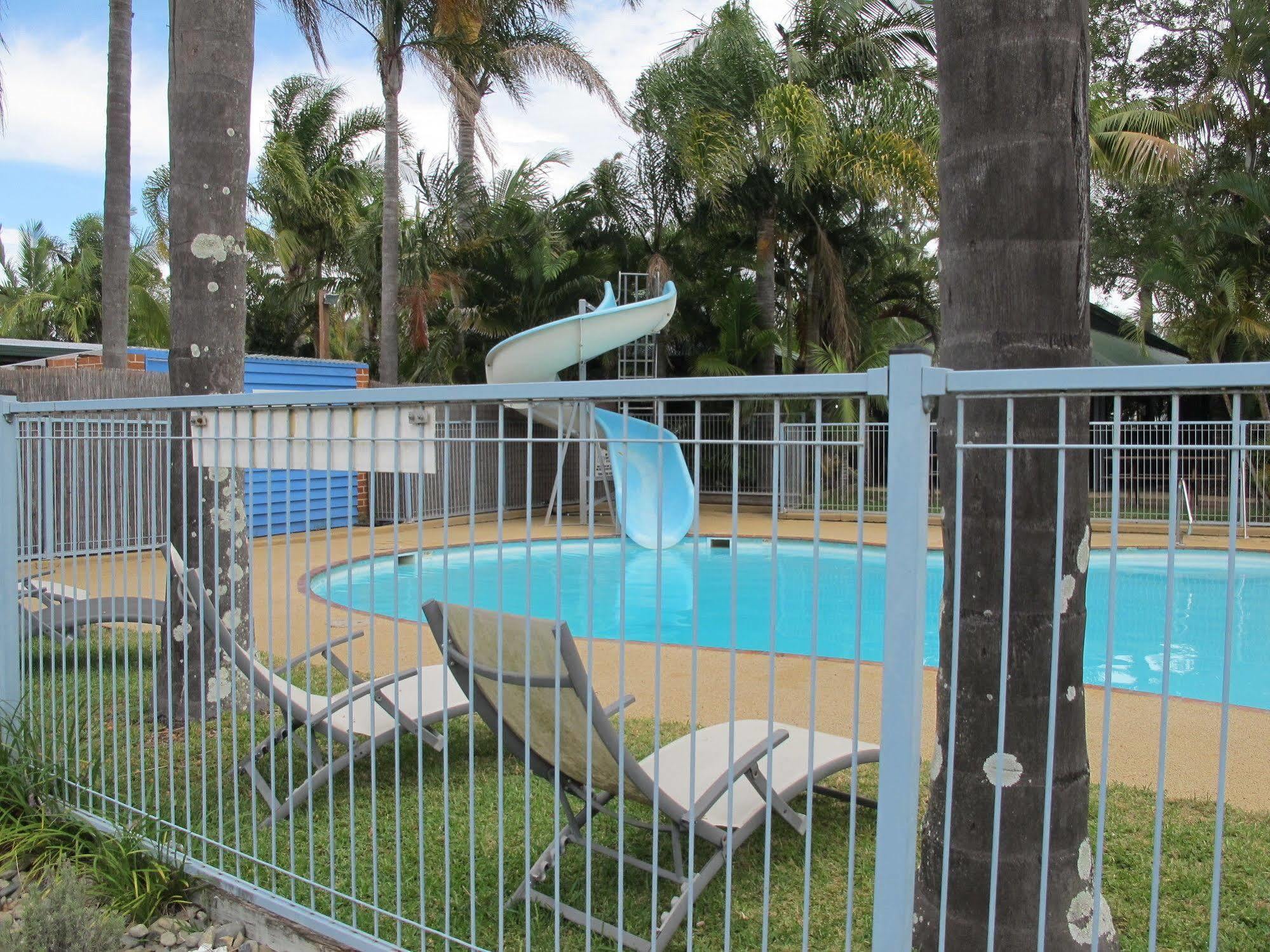 Melaleuca Caravan Park พอร์ตแมคควอรี ภายนอก รูปภาพ
